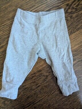 Pact baby Wanderlust pants 3-6 months grey